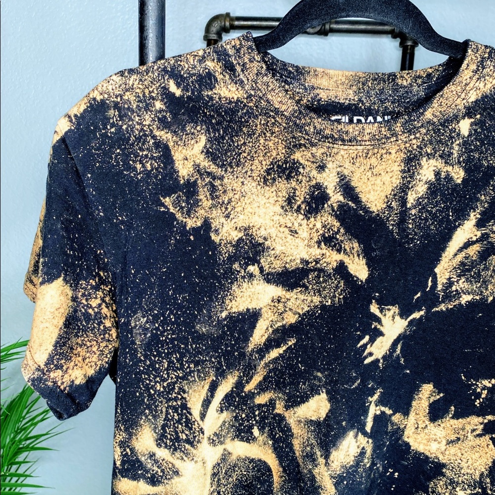 ✨SOLD✨ Bleach Tee Size M - Picture 1 of 4